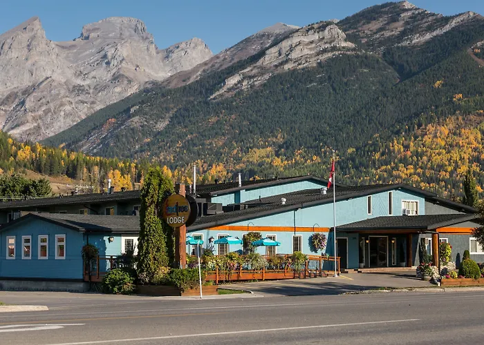 Red Tree Lodge